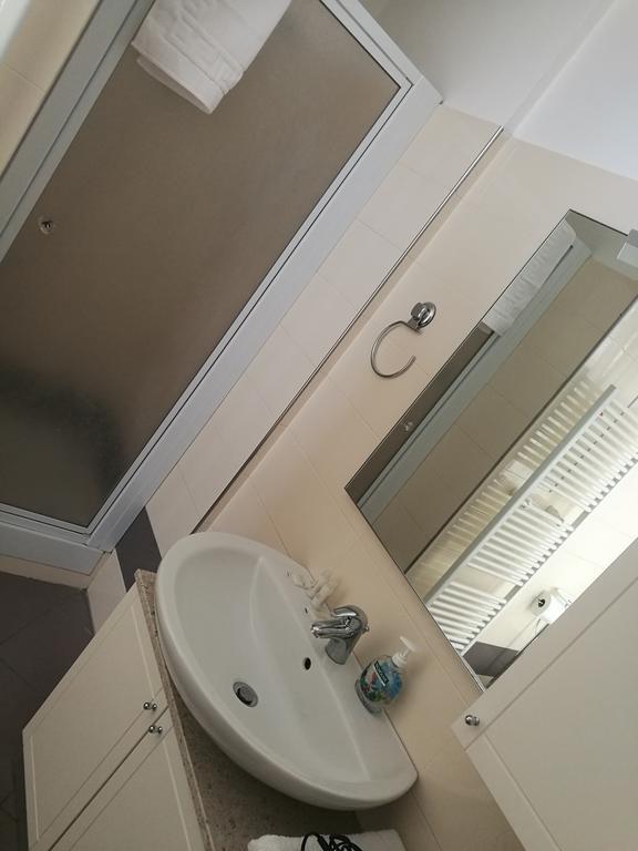 Апартаменты Residenza Piazza Dei Martiri 8 Болонья Экстерьер фото